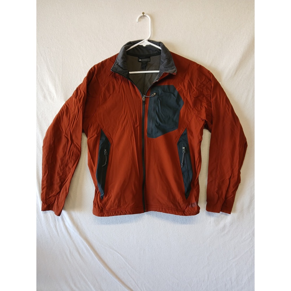 Rei Mens jacket size medium outdoors